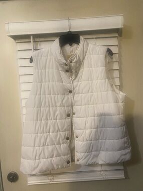 MICHAEL Michael Kors White Quilted Puffer Vest